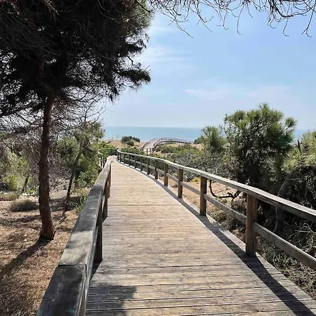 Awesome 3 Bedrooms El Moncayo